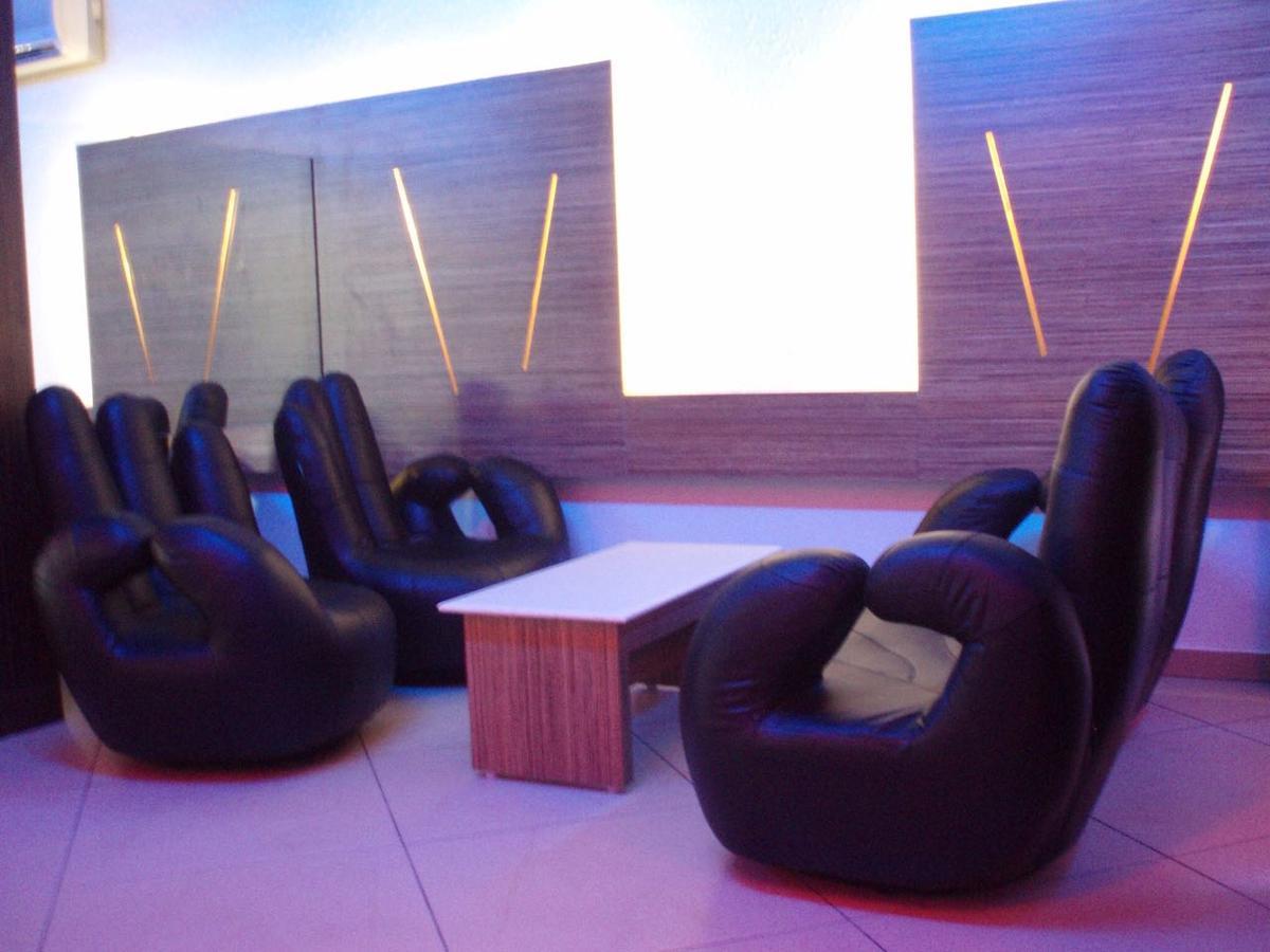 Oyo Flagship 40509 Hotel Mps Residential Tower Тирупур Екстериор снимка