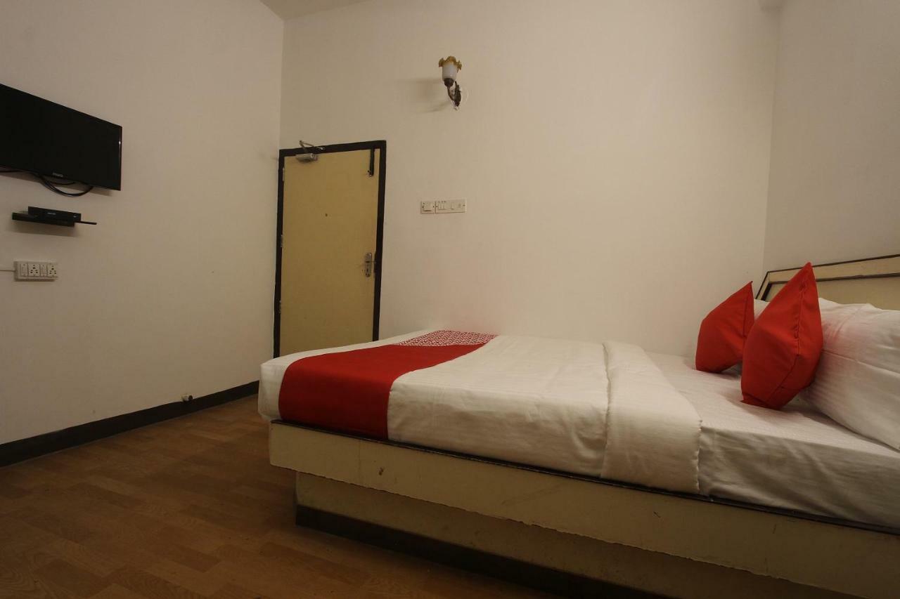 Oyo Flagship 40509 Hotel Mps Residential Tower Тирупур Екстериор снимка