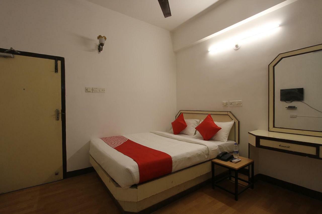 Oyo Flagship 40509 Hotel Mps Residential Tower Тирупур Екстериор снимка